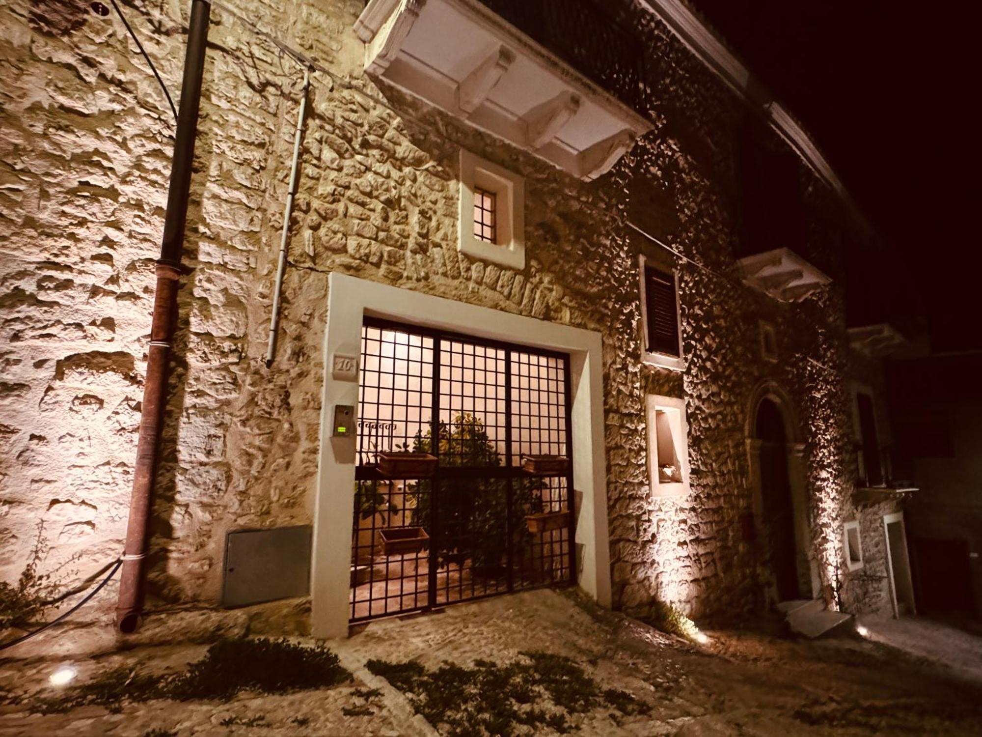 Le Camere Dell'Emiro Castronuovo di Sicilia Eksteriør bilde